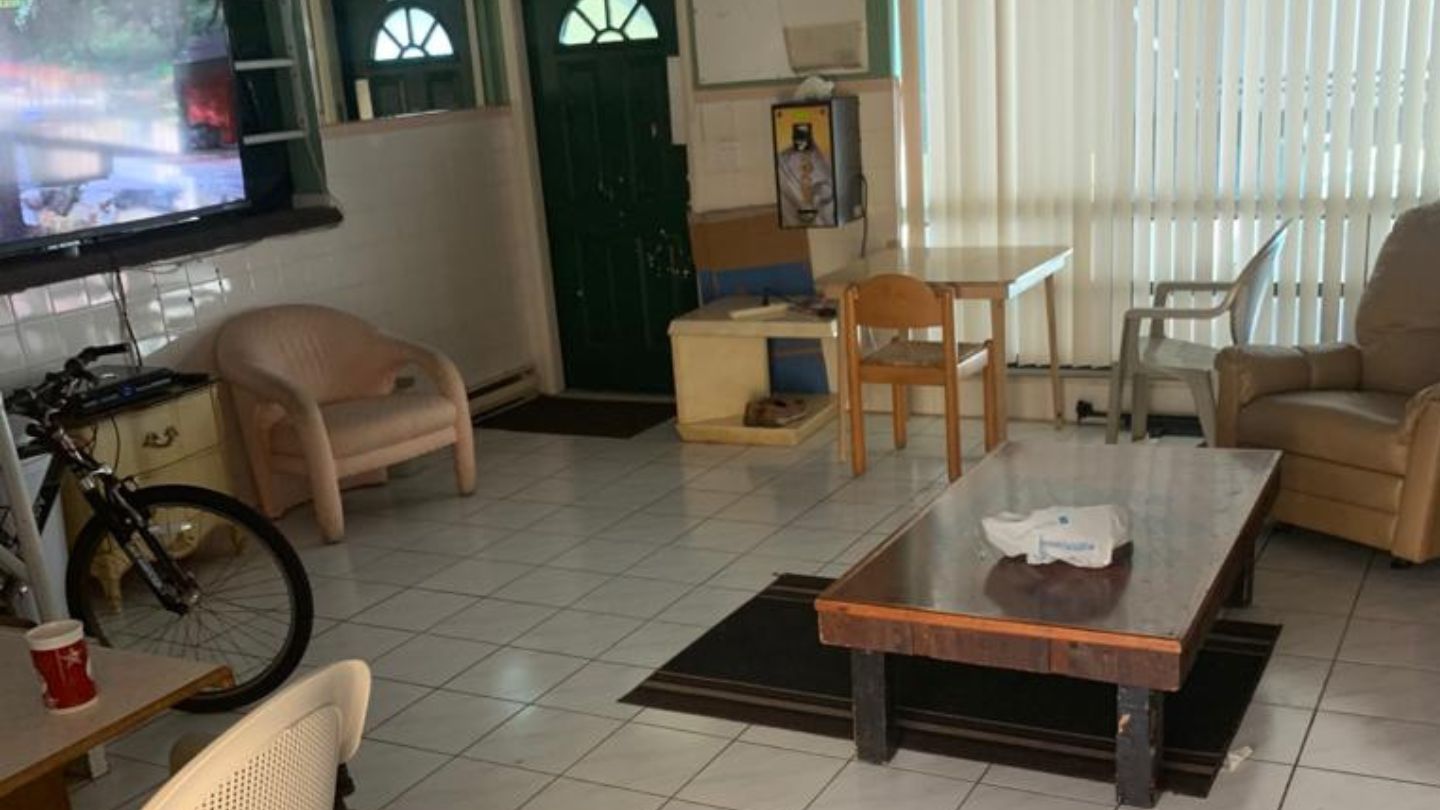 What Happens If You Leave a Halfway House Early?